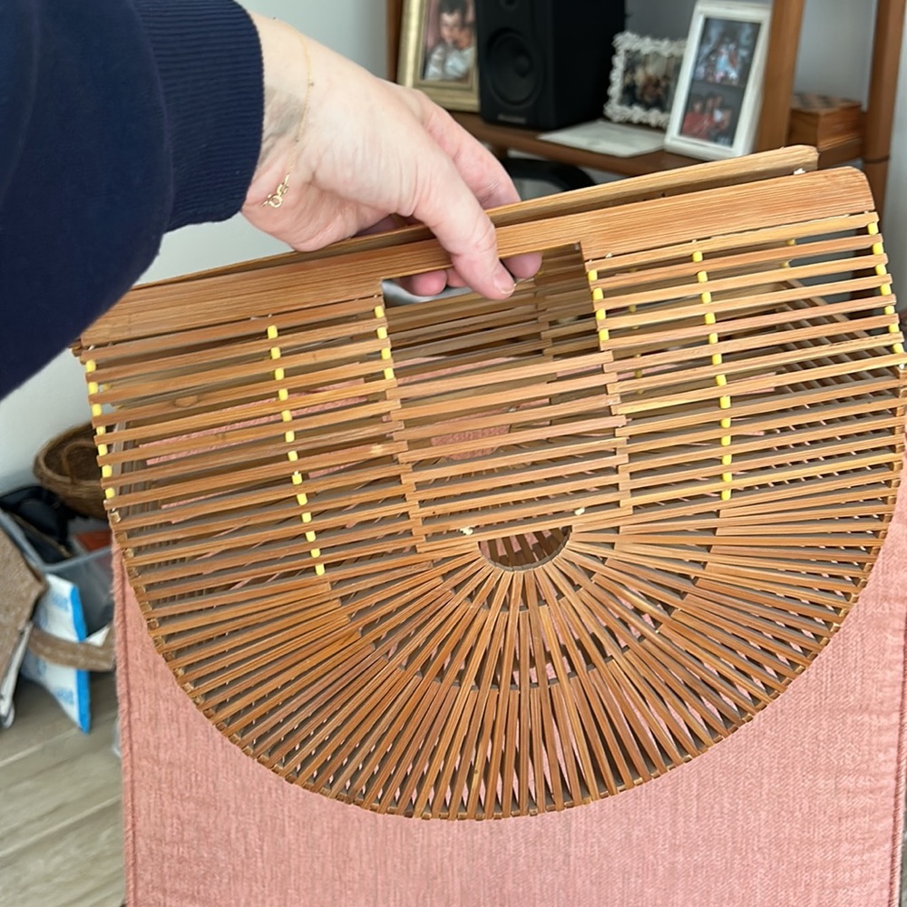 Really cool vintage wicker handbag
